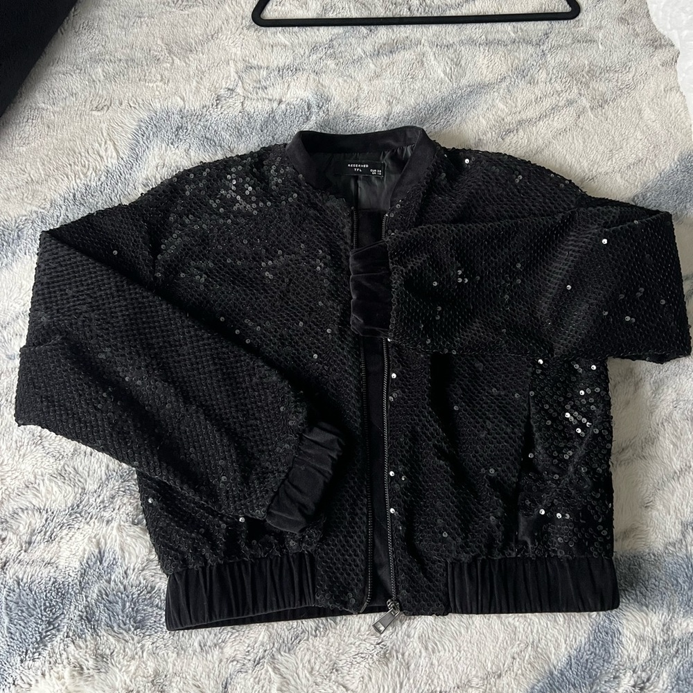 Beautiful shiny jacket - Picture 2 of 6